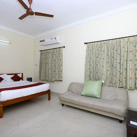 Oyo 9257 Egmore Chennai Bagian luar foto