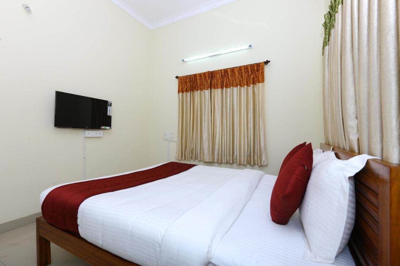 Oyo 9257 Egmore Chennai Bagian luar foto